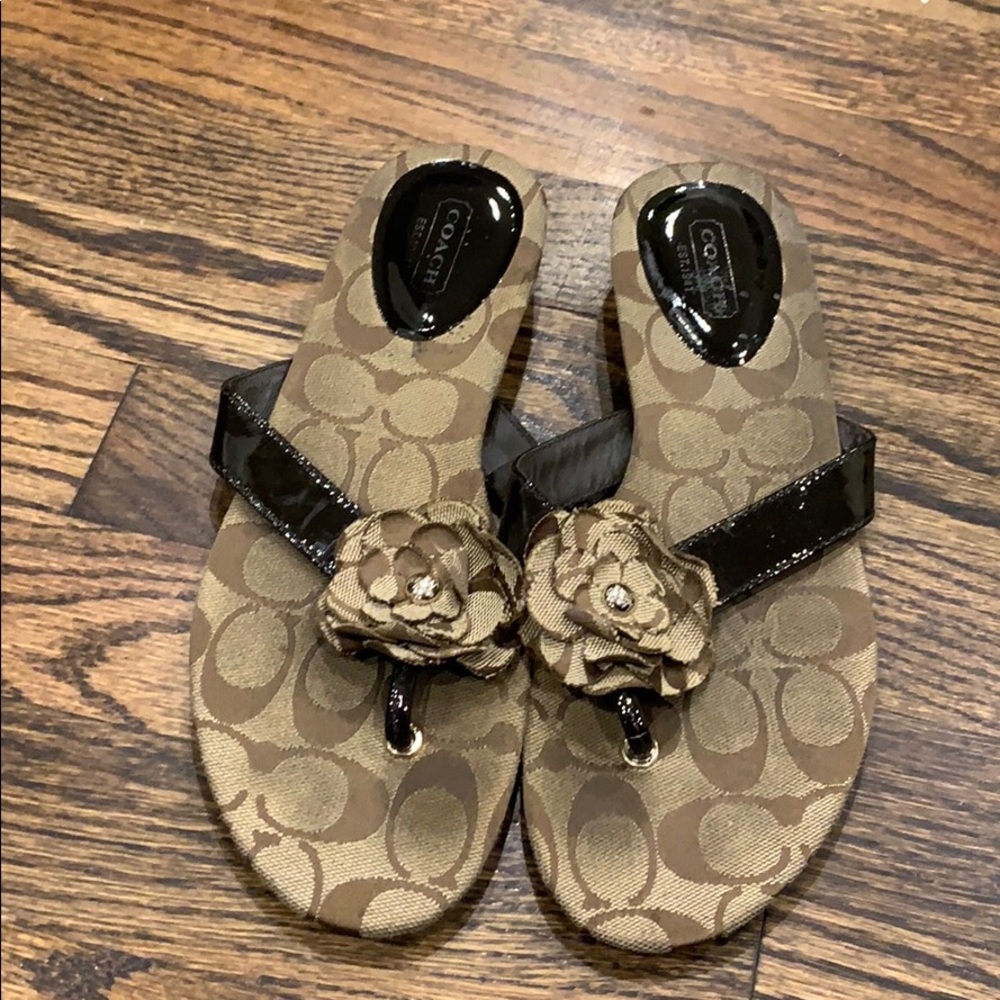 Sandals - Picture 2 of 3